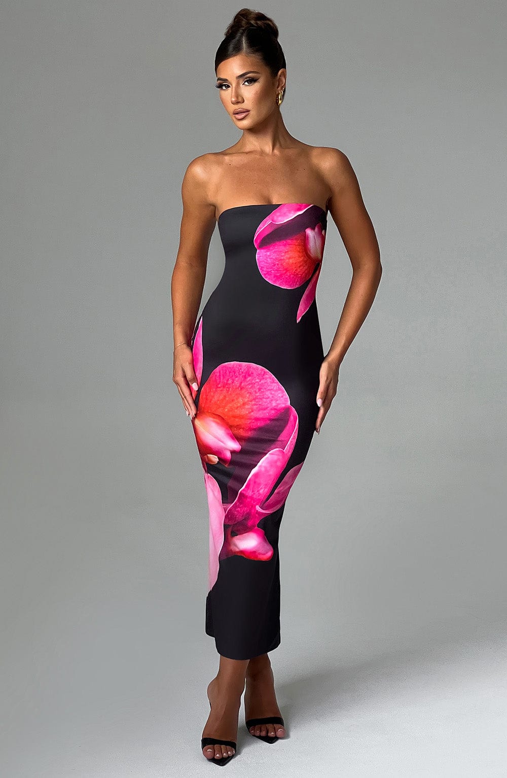 Vestido Midi Allegra - Estampado Floral Negro