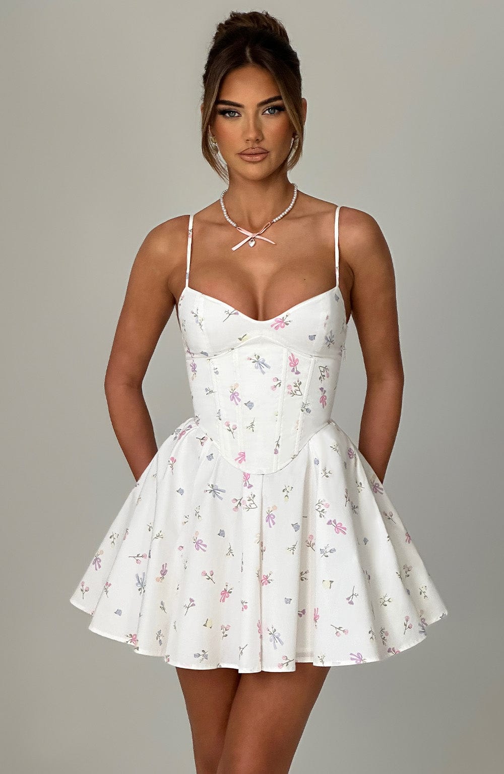 Vestido Mini Analeigh - Estampado Floral Multicolor Blanco