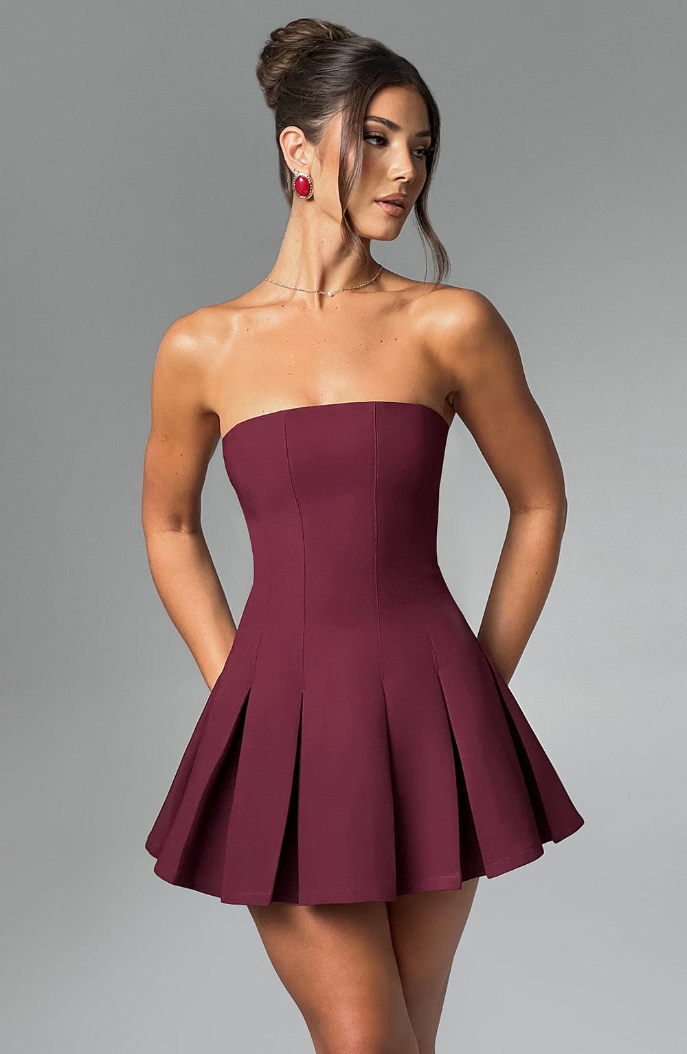 Vestido Mini Bryony - Laca de Cereza