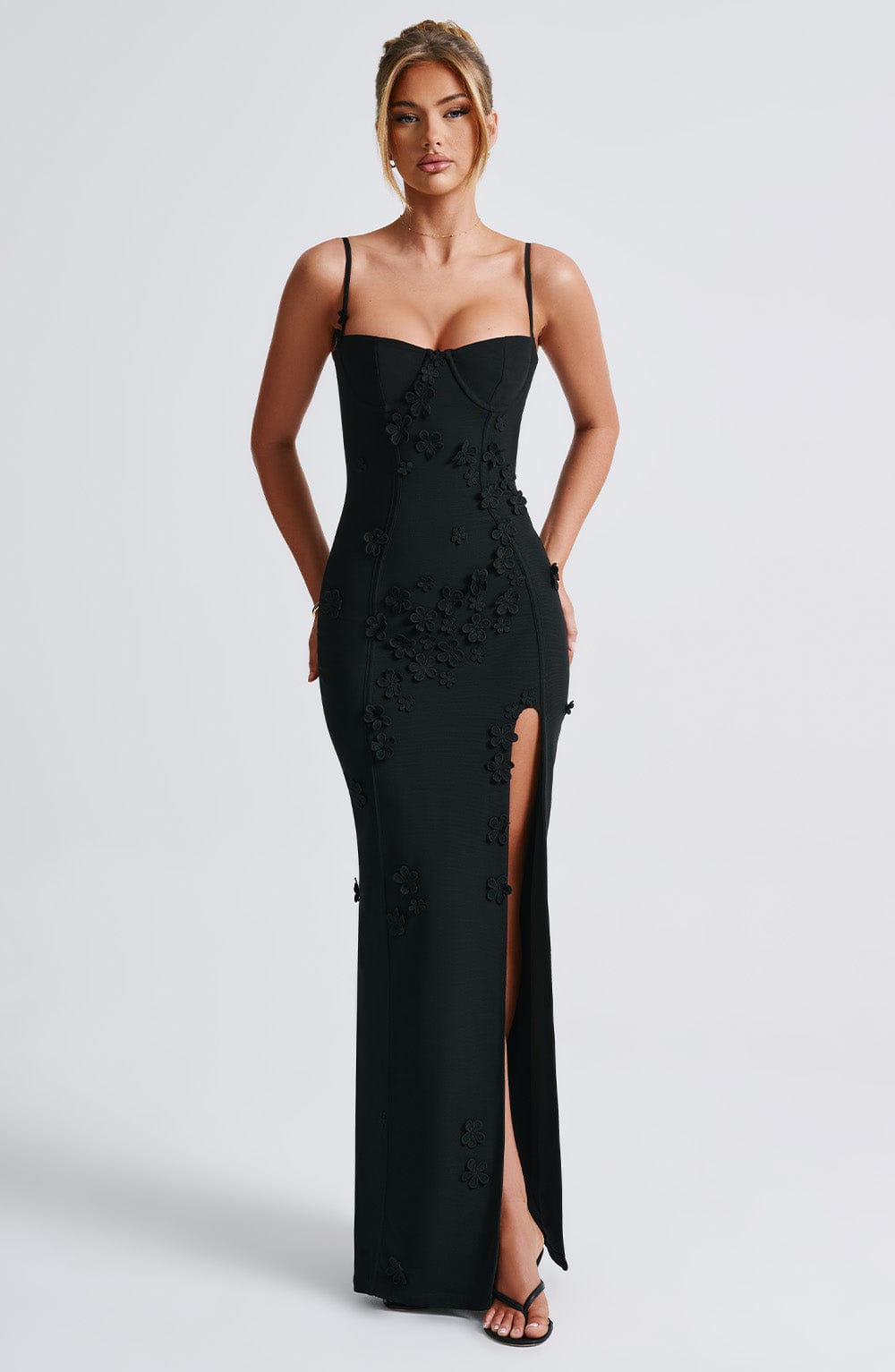 Vestido Maxi Dalary - Forrado en Negro