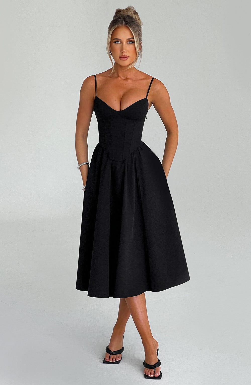 Vestido Midi Mariella - Negro