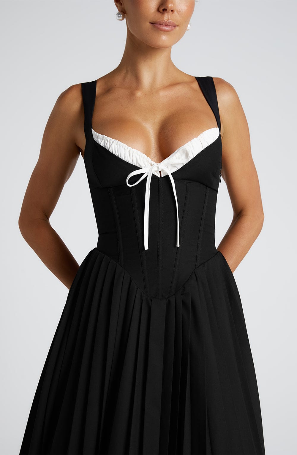 Vestido Midi Natassia - Negro/Blanco
