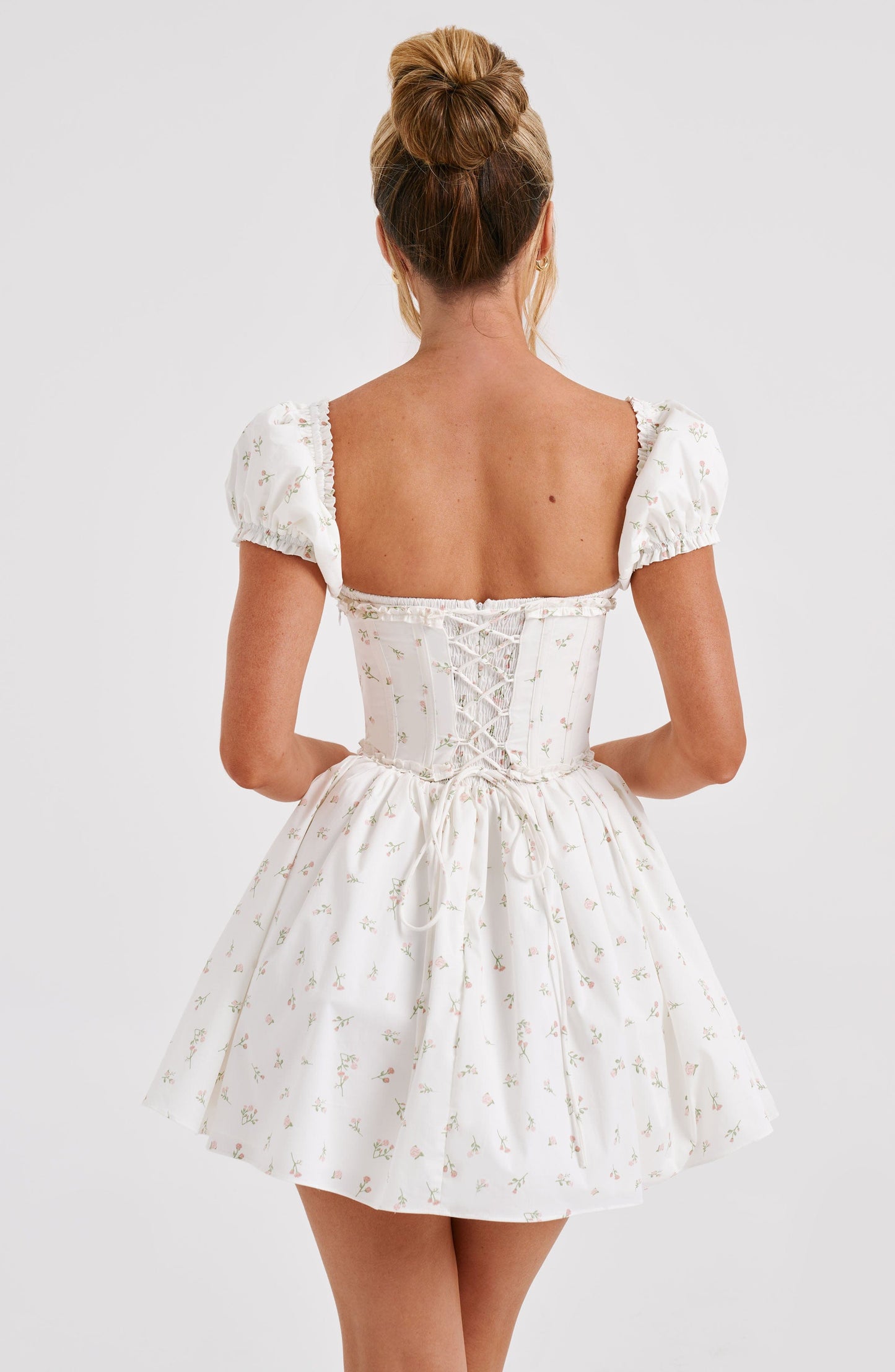 Vestido Mini Penelope - Estampado Floral en Tonos Rosa