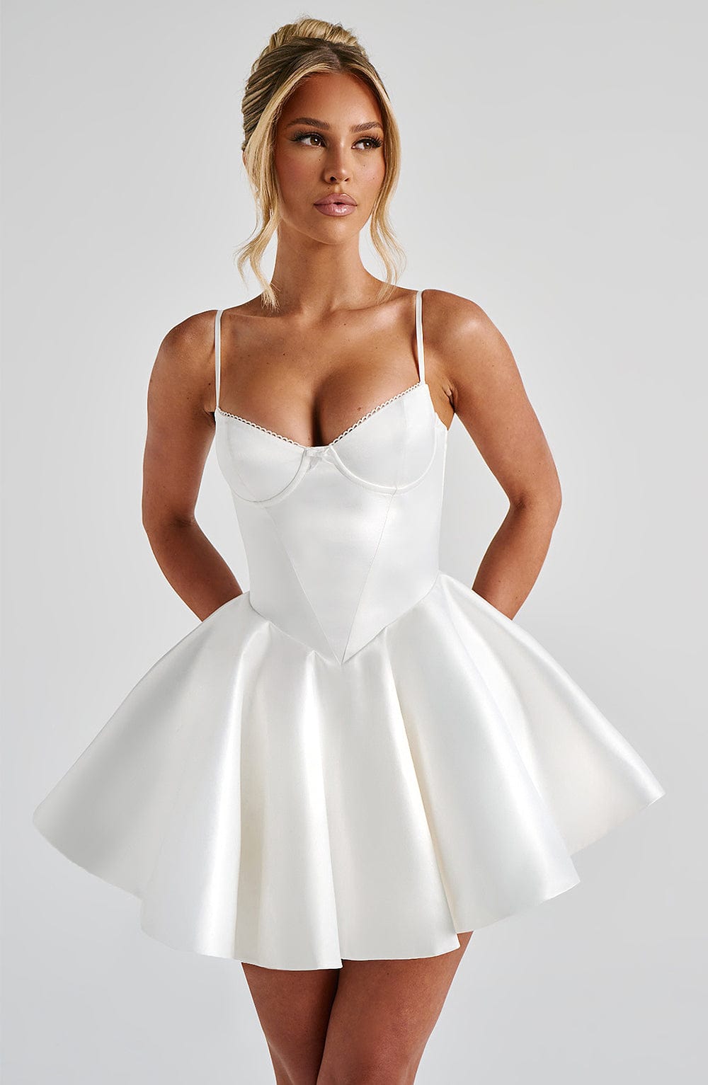 Vestido Mini Poppy - Marfil