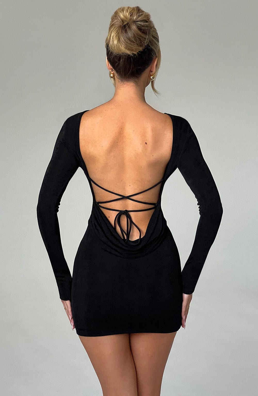Un Mini Vestido - Negro