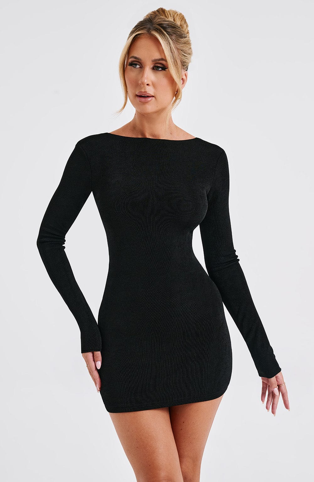 Un Mini Vestido - Negro