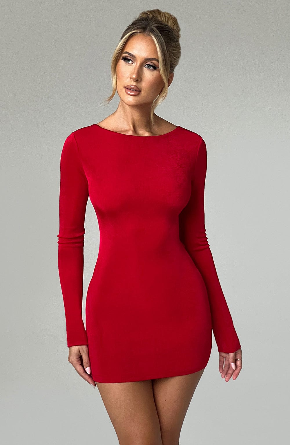 Un vestido corto - Rojo