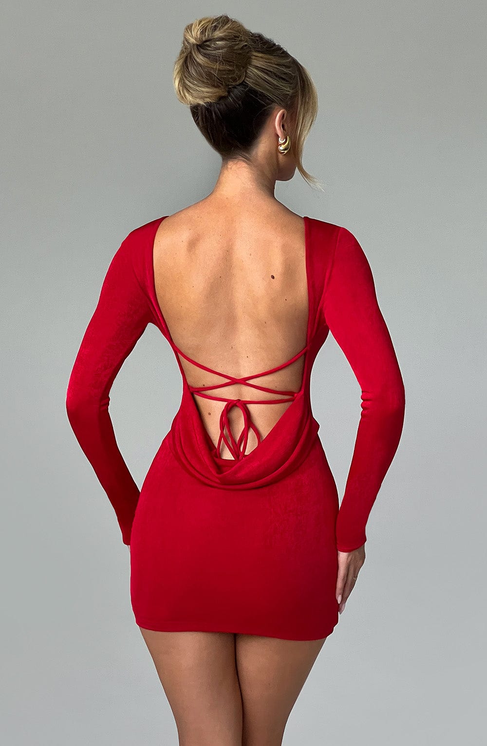 Un vestido corto - Rojo