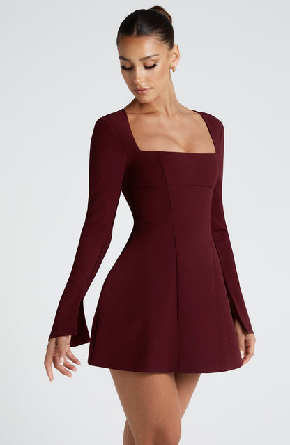 Vestido Mini Esme - Laca de Cereza