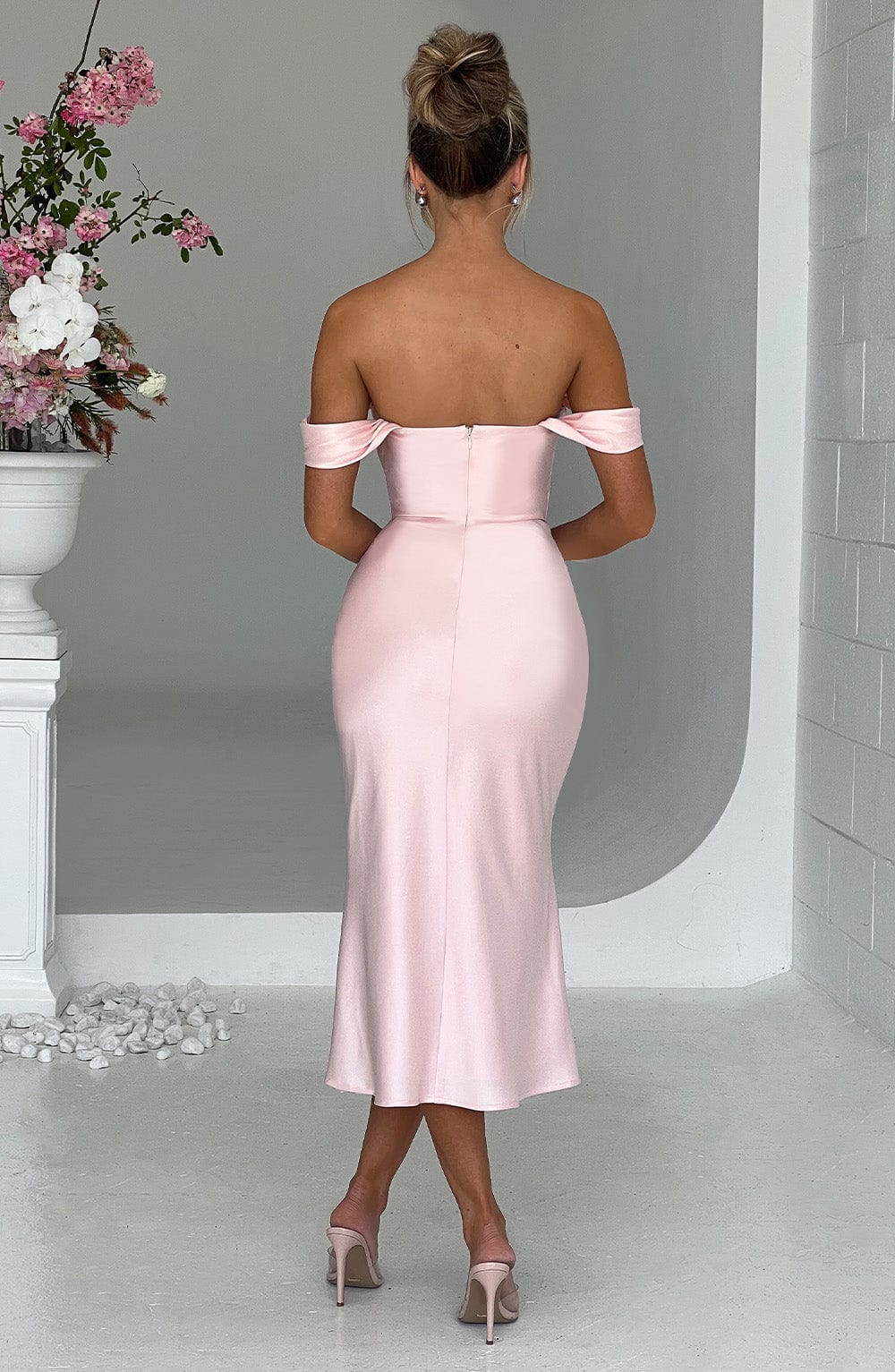 Vestido Midi Jennifer - Rosa Claro
