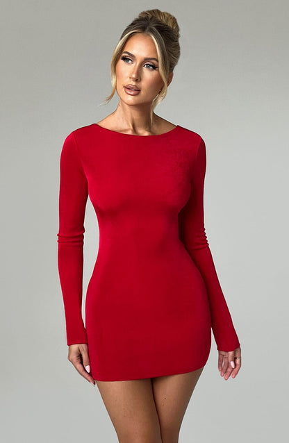 Un vestido corto - Rojo