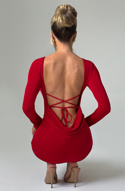 Un vestido corto - Rojo